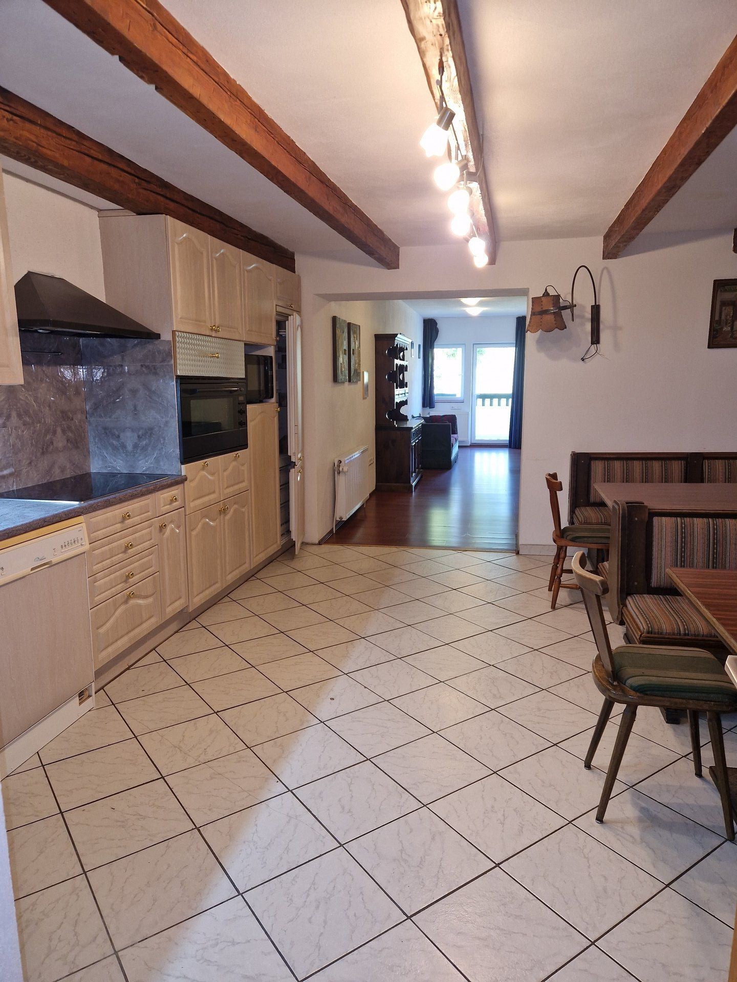 Zaunerhof Apartment 4 - Full kitchen with wooden beams